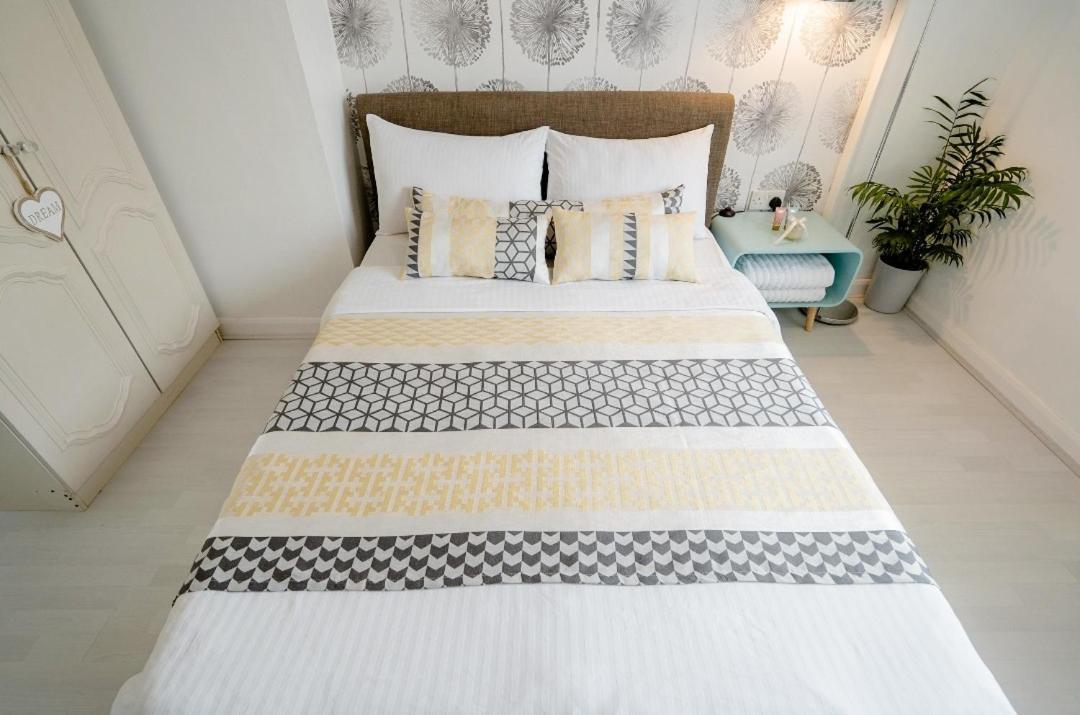 Tropical Garden Oasis Rooms เบอร์มิงแฮม ภายนอก รูปภาพ
