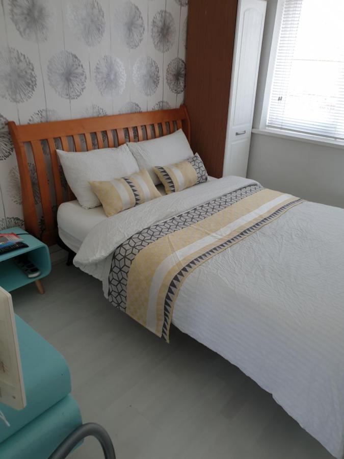 Tropical Garden Oasis Rooms เบอร์มิงแฮม ภายนอก รูปภาพ